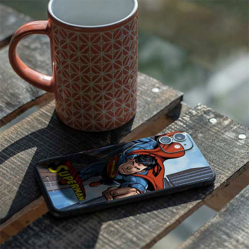 DC Comics Superman Flying Pose iPhone 11 Skin